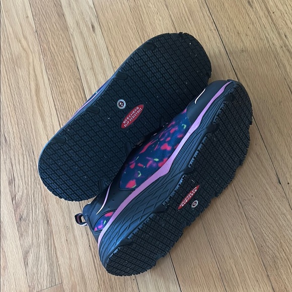 Skechers Black and Pink Sneakers Dynamic Design - Picture 2 of 2